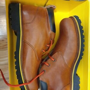 Men's Brown Leather Lace-Up Chukka Boots